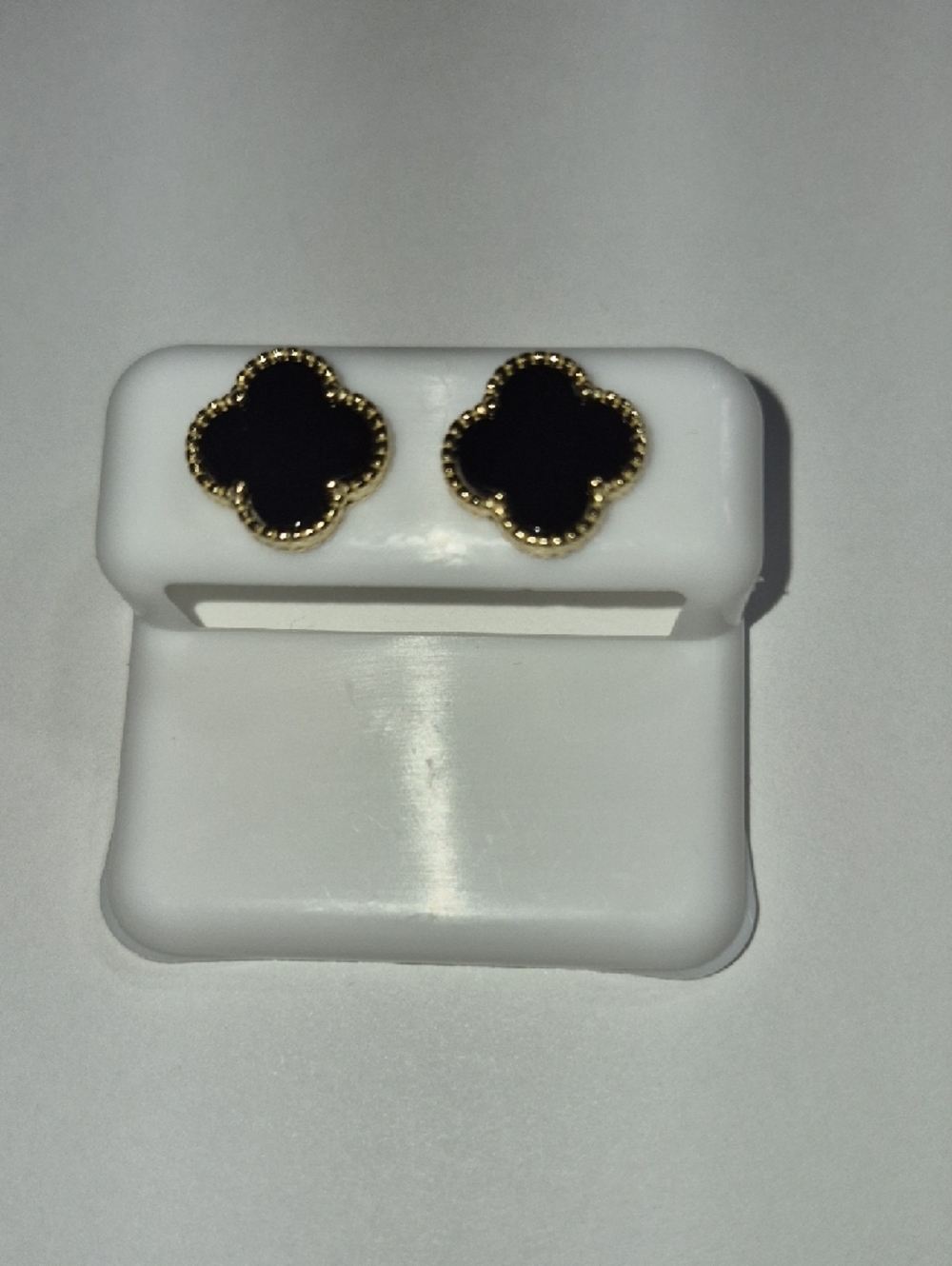 Gold Black Clover Pendant Necklace and Stud Earrings Set - Picture 3 of 4